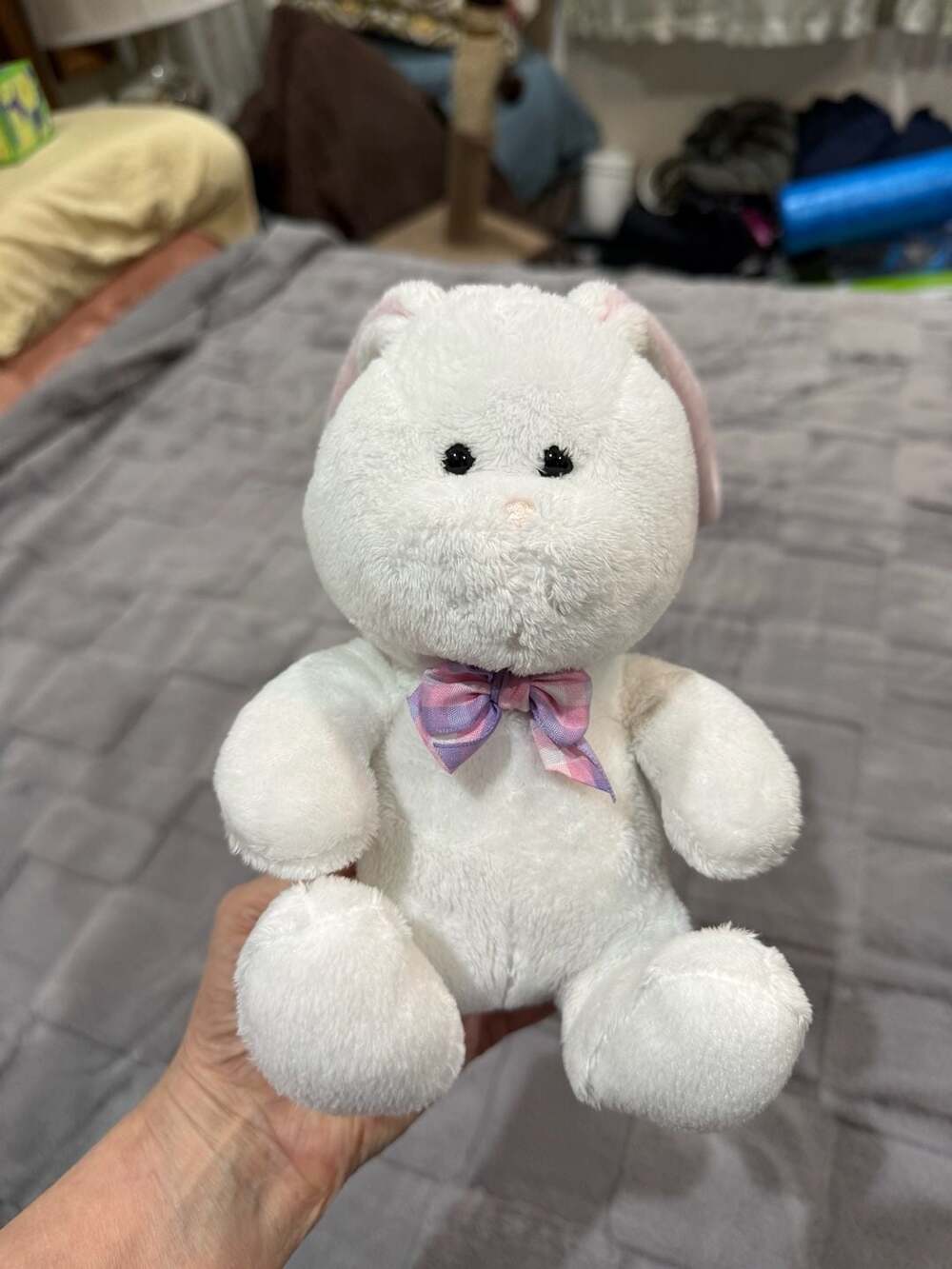 Hallmark White Plush Easter Bunny Rabbit with Pink and Purple Plaid Bow VTG. 430